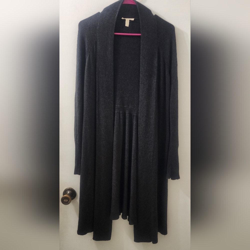 Elegant Black Women's‎ Sweater
